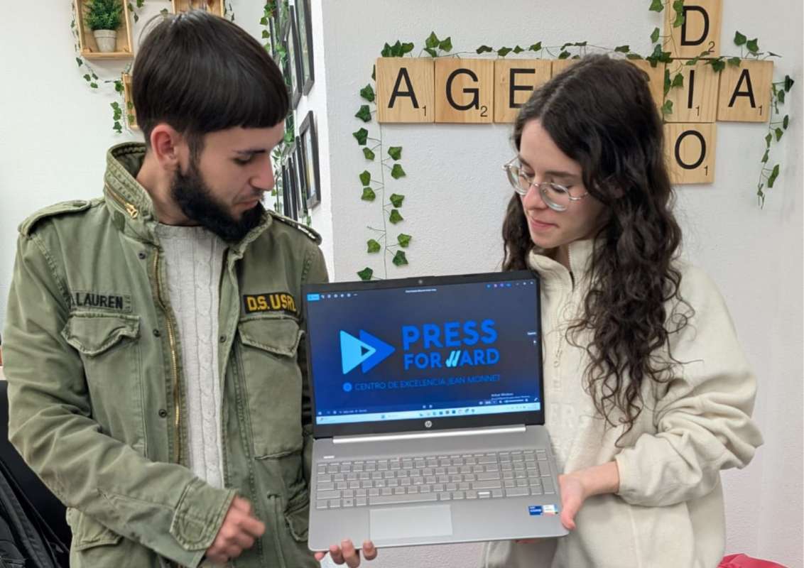 El Centro de Excelencia Press-Forward estrena logo diseñado por estudiantes de Publicidad de la UCM - 1